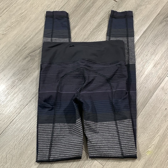 Lululemon Speed Tight II Om Stripe Black Multi / Black size 2 - Picture 4 of 15